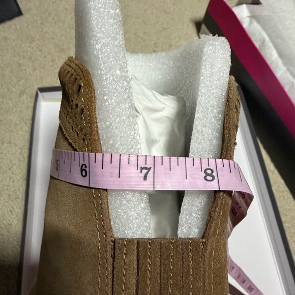 PRICE FIRM BNIB Vince Camuto Karinda Tan OTK Suede Boots 6 - Picture 14 of 14